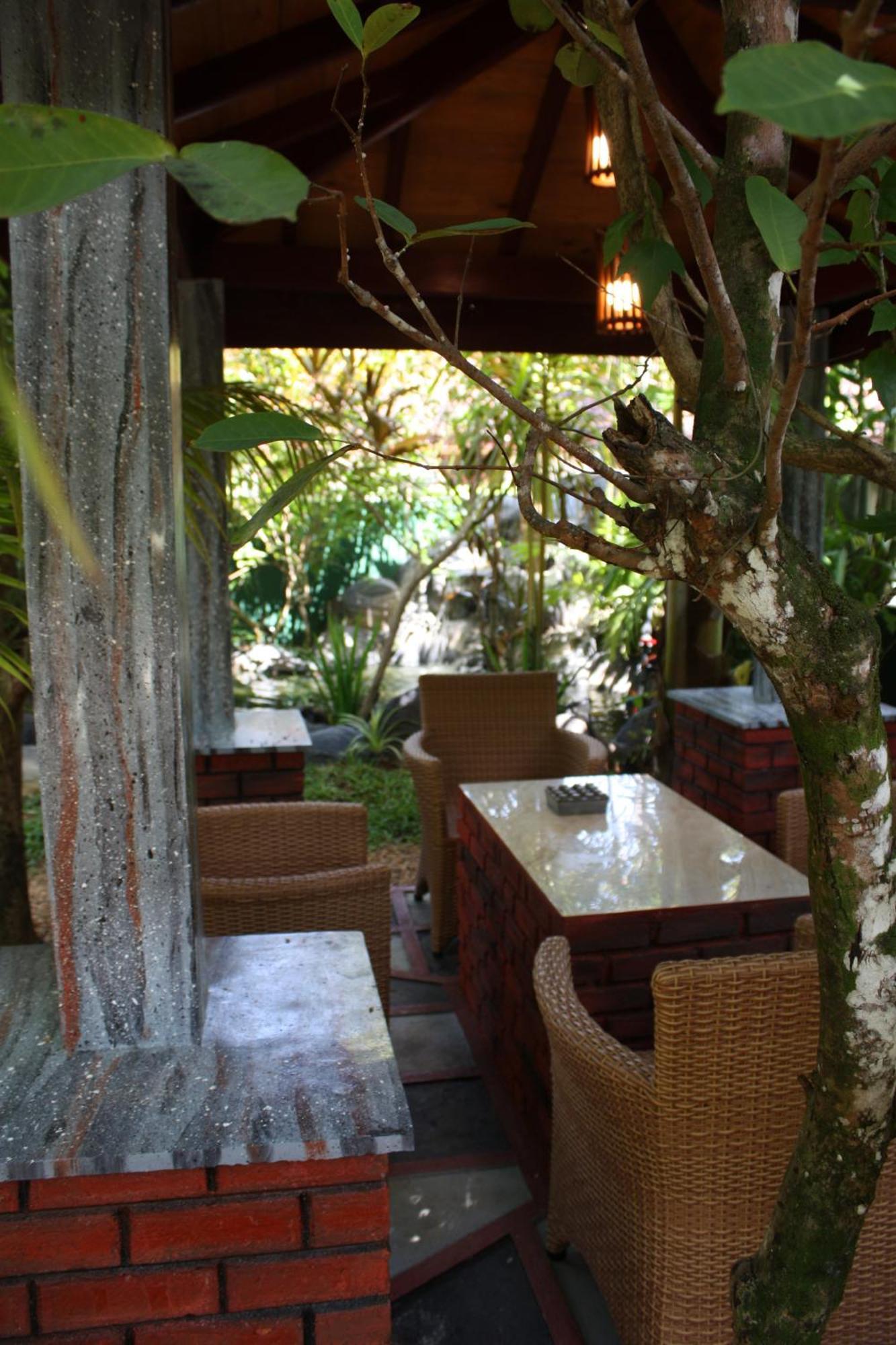 Aliya Lanka Hotel เบอร์อูวาลา ภายนอก รูปภาพ