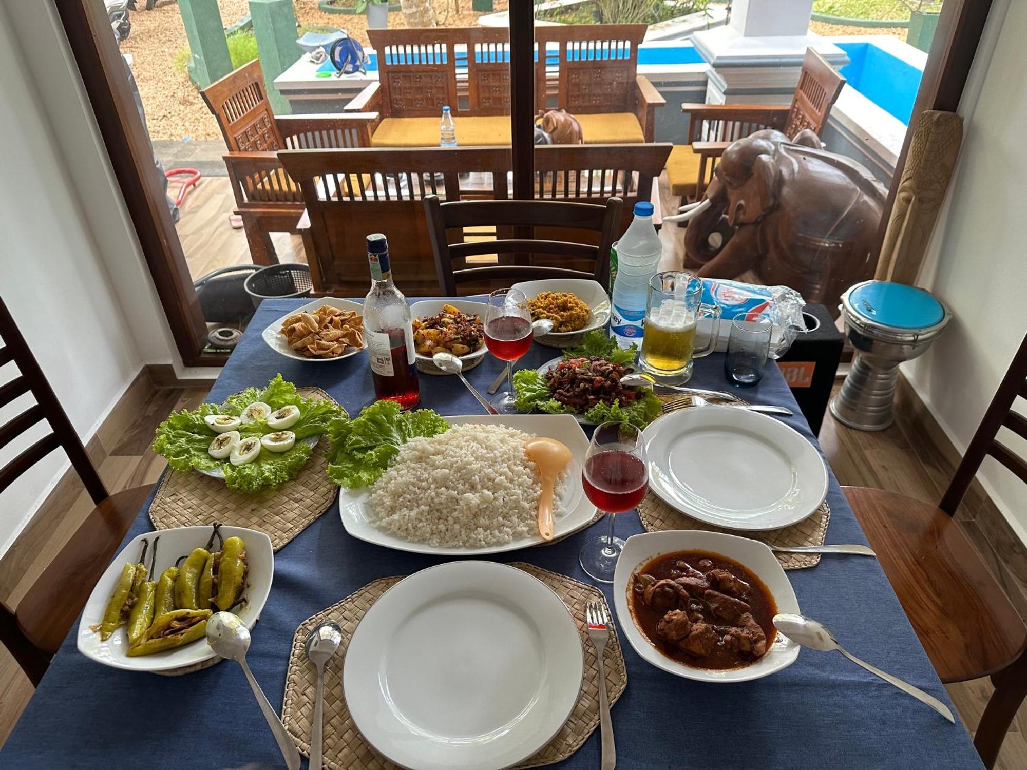 Aliya Lanka Hotel เบอร์อูวาลา ภายนอก รูปภาพ