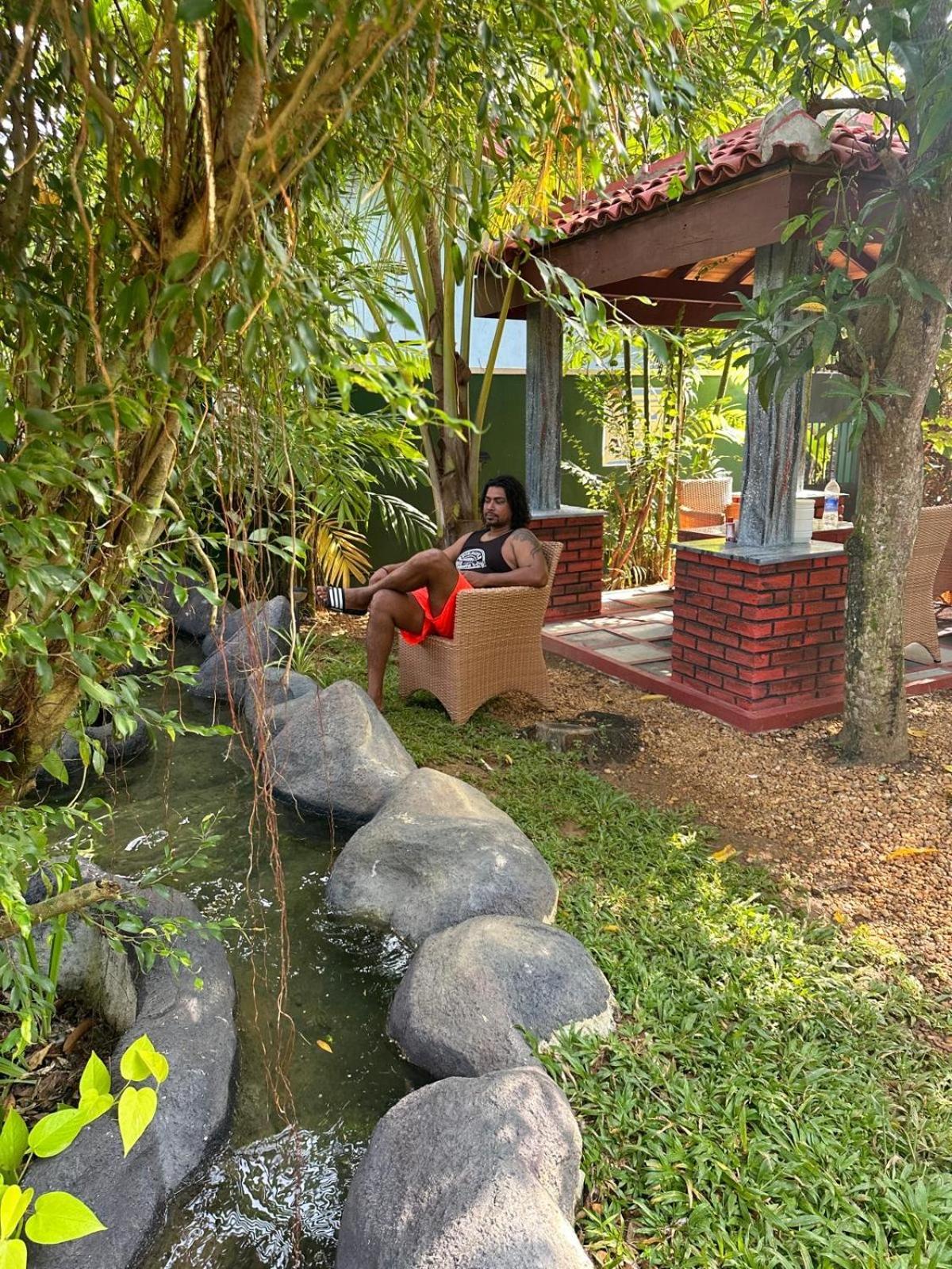 Aliya Lanka Hotel เบอร์อูวาลา ภายนอก รูปภาพ