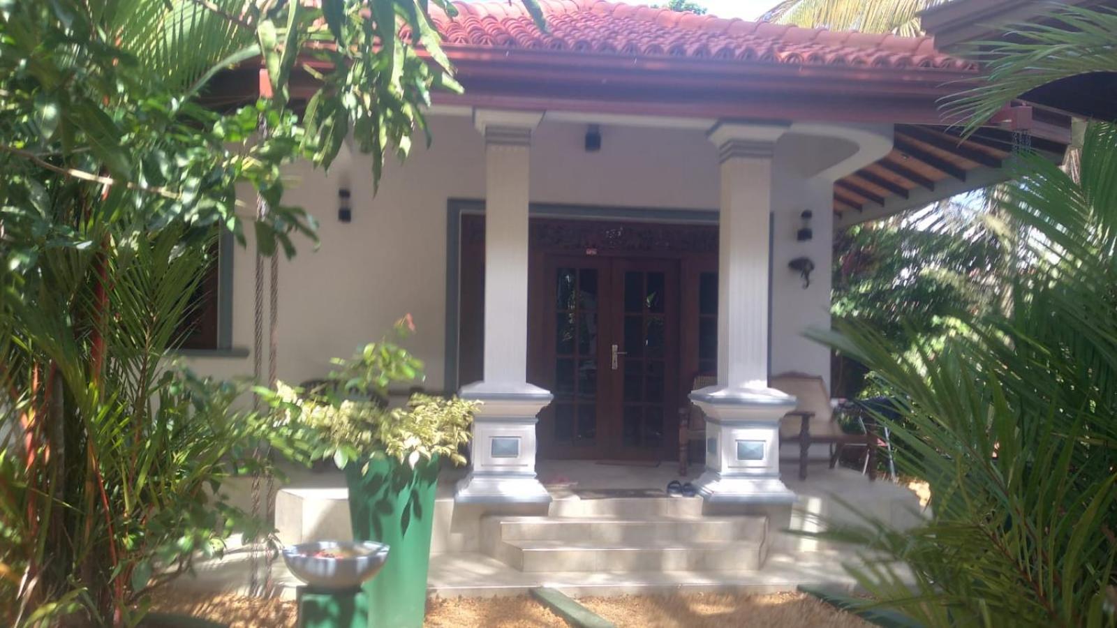 Aliya Lanka Hotel เบอร์อูวาลา ภายนอก รูปภาพ