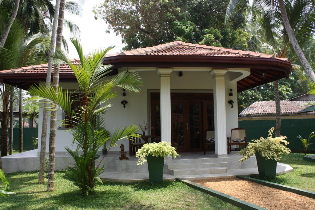 Aliya Lanka Hotel เบอร์อูวาลา ภายนอก รูปภาพ