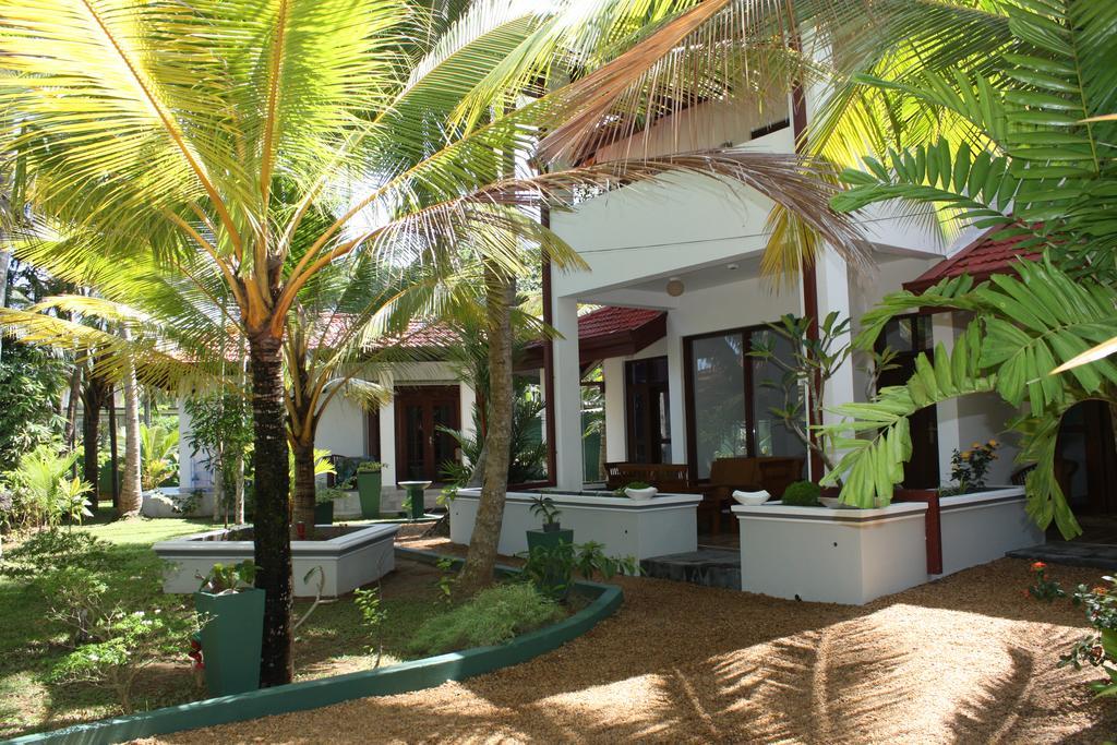 Aliya Lanka Hotel เบอร์อูวาลา ภายนอก รูปภาพ